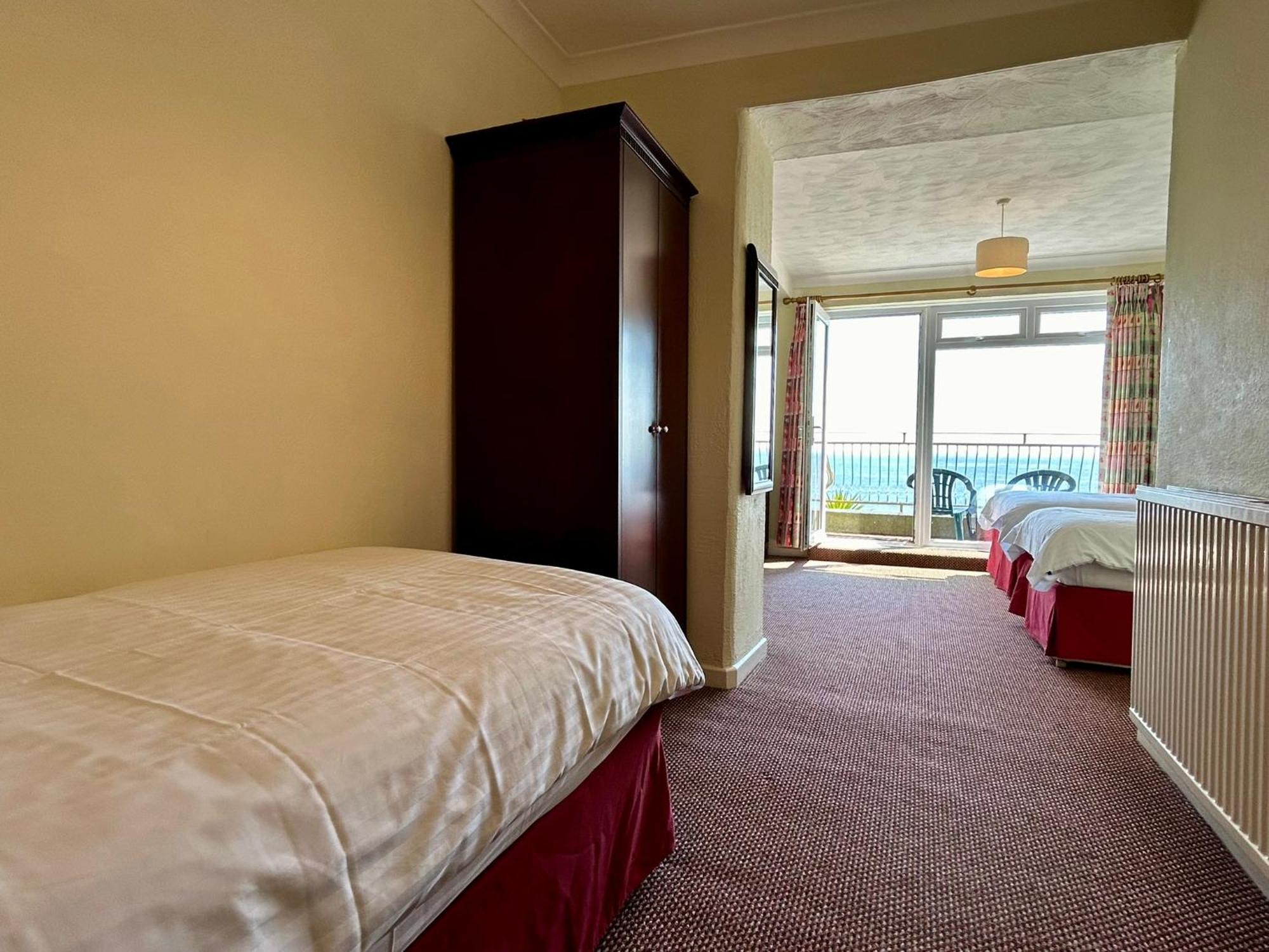 Bay View - Seafront, Sandown - Free Car Ferry For Bookings Of 3 Or More Nights, Subject To Availability Esterno foto